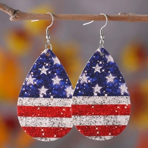 ● 3 for 25$●Americana flag Print Water‎ Drop Earrings light weight for women - Picture 1 of 3